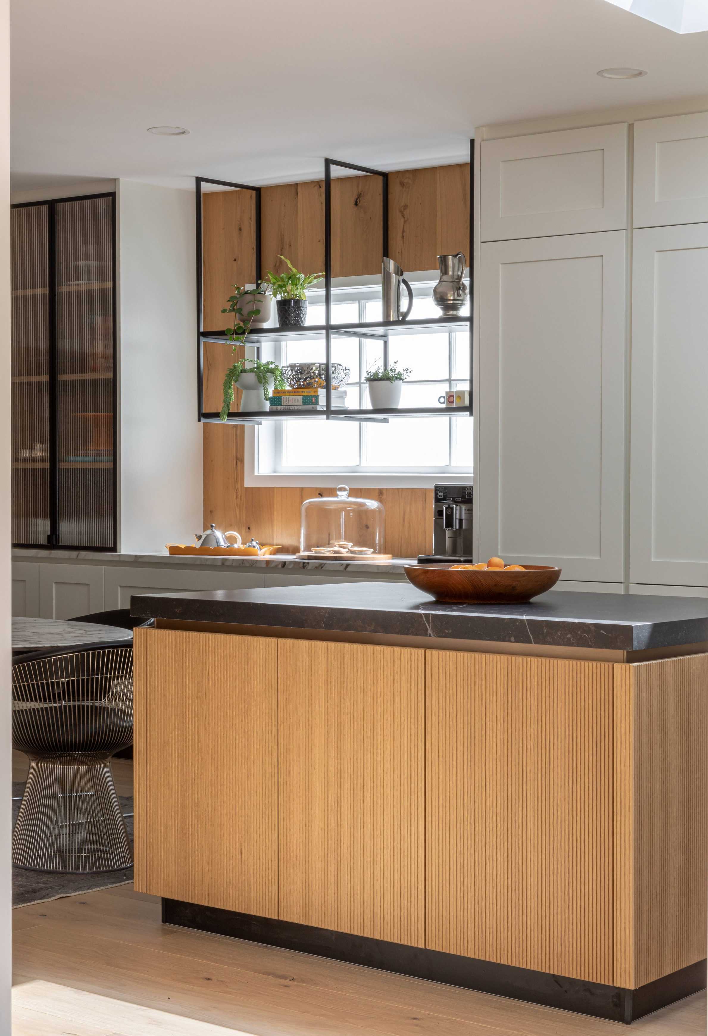 De La Ray kitchen detail